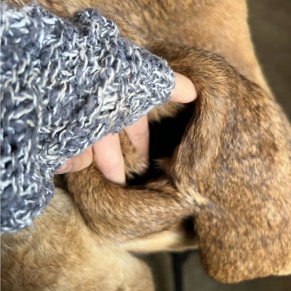 Luxurious real fur coat with satin lining, brown - Picture 5 of 10